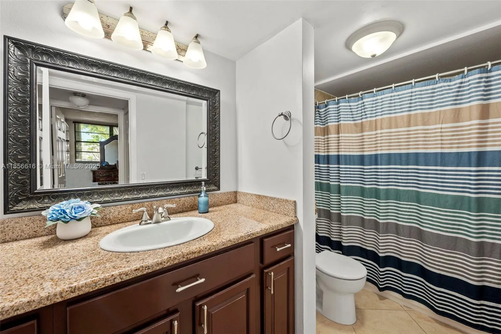 Miami, Florida 33165, United States, 2 Bedrooms Bedrooms, ,1 BathroomBathrooms,Residential,Pending,189285