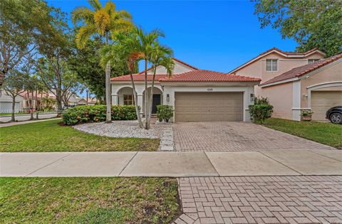 Photo of 4345 Willow Ridge Dr, Weston, FL 33331 (MLS # A11882975)