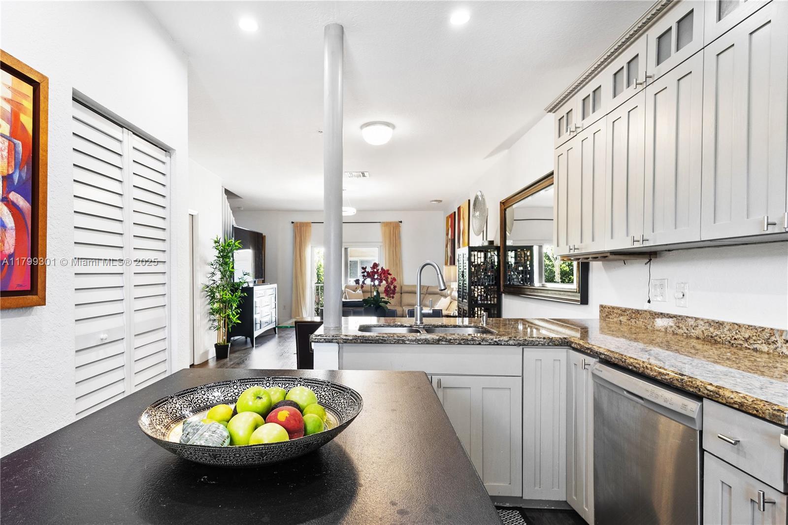 LAS BRISAS AT DORAL CONDO - Residential