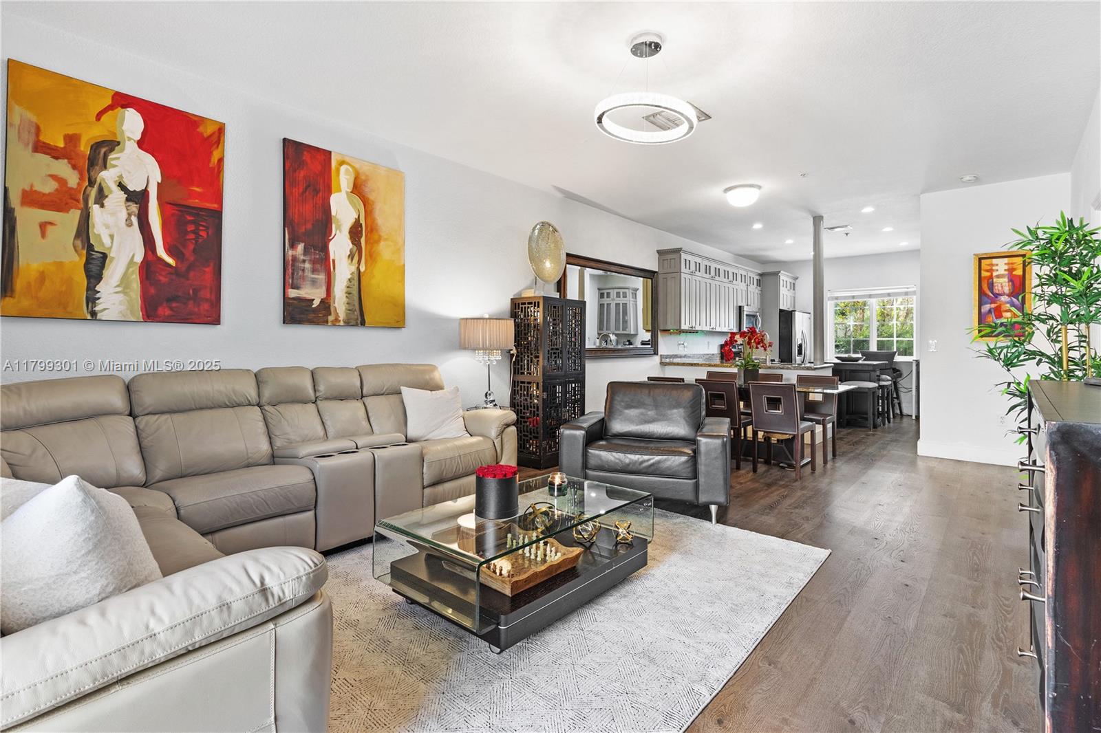 LAS BRISAS AT DORAL CONDO - Residential