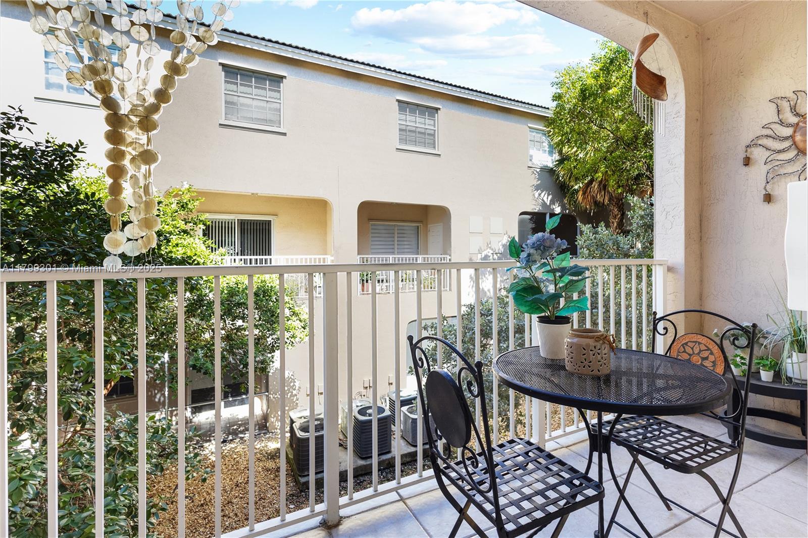 LAS BRISAS AT DORAL CONDO - Residential