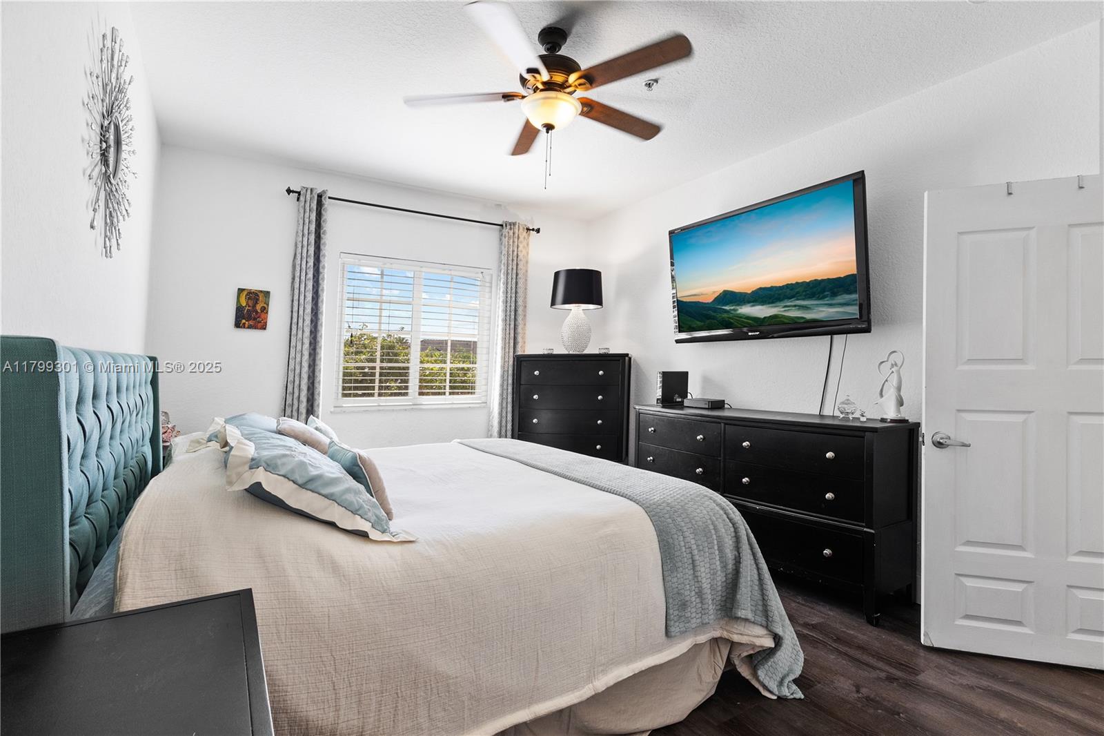 LAS BRISAS AT DORAL CONDO - Residential