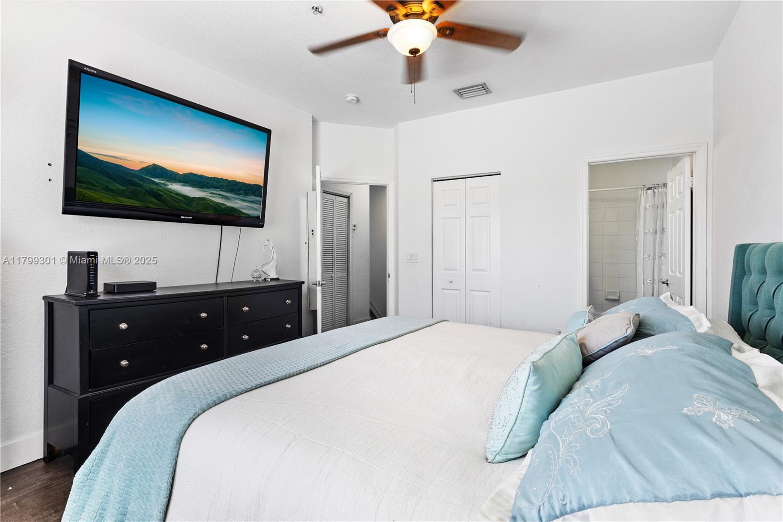 LAS BRISAS AT DORAL CONDO - Residential