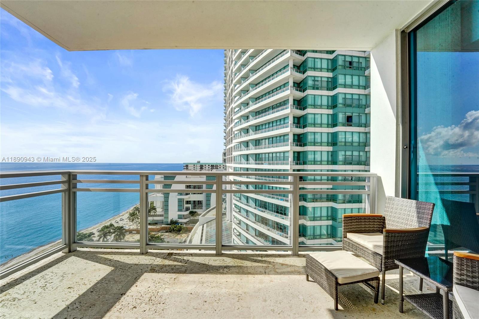 DIPLOMAT OCEANFRONT RESID - Residential