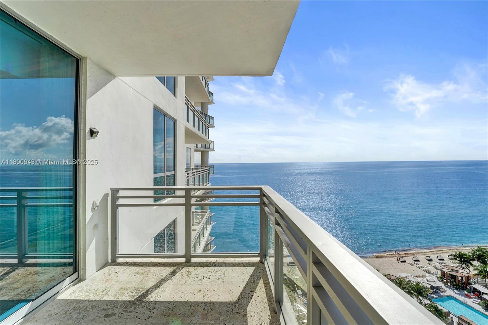 DIPLOMAT OCEANFRONT RESID - Residential
