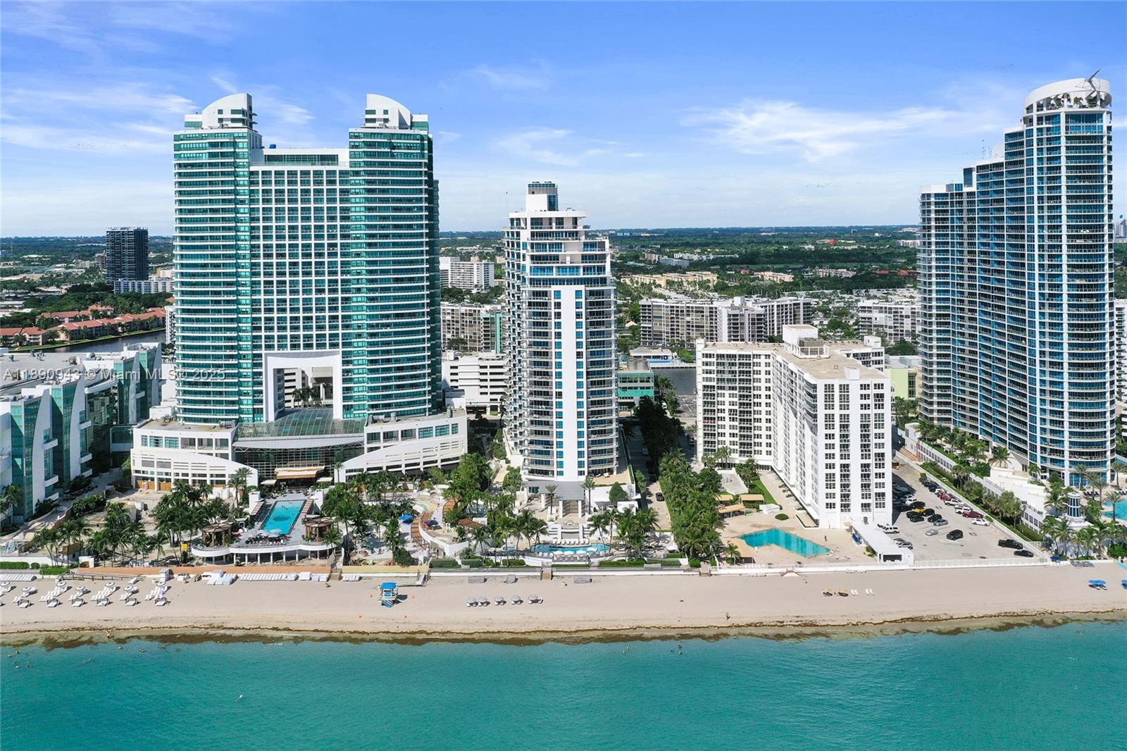 DIPLOMAT OCEANFRONT RESID - Residential