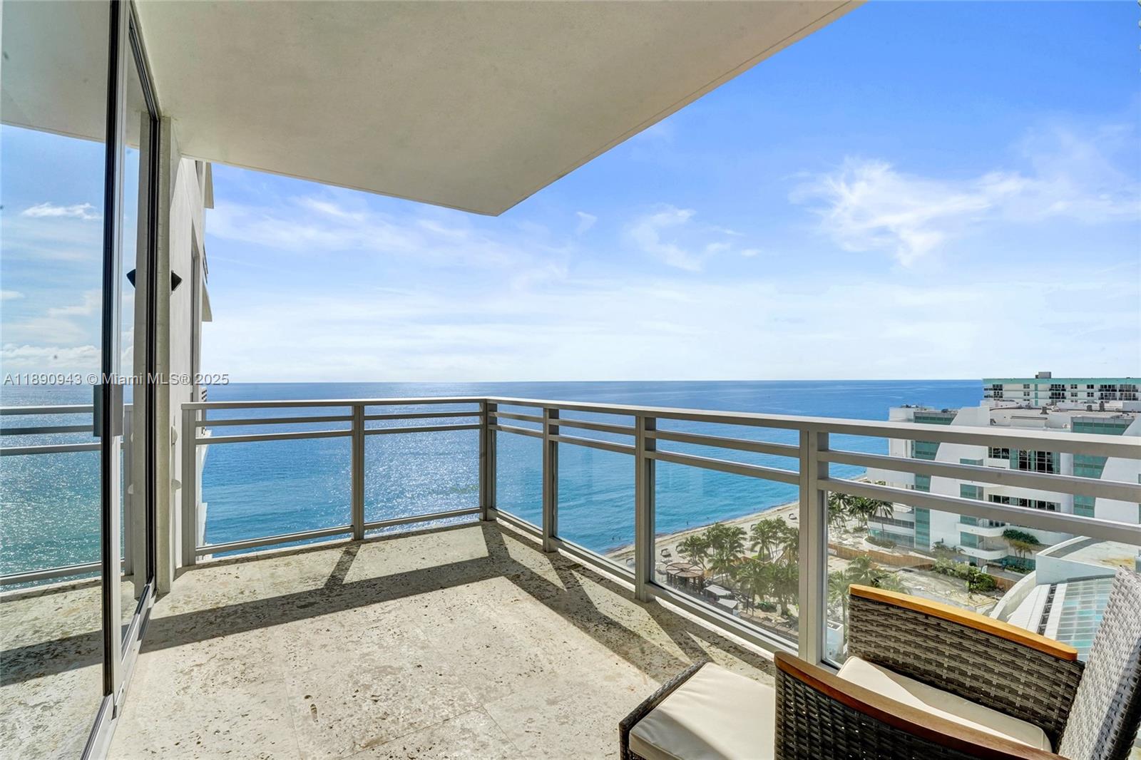DIPLOMAT OCEANFRONT RESID - Residential