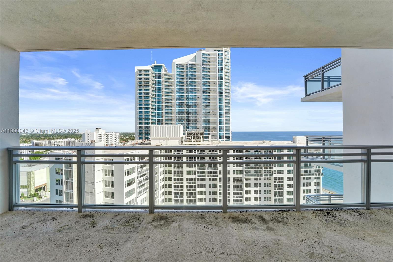 DIPLOMAT OCEANFRONT RESID - Residential
