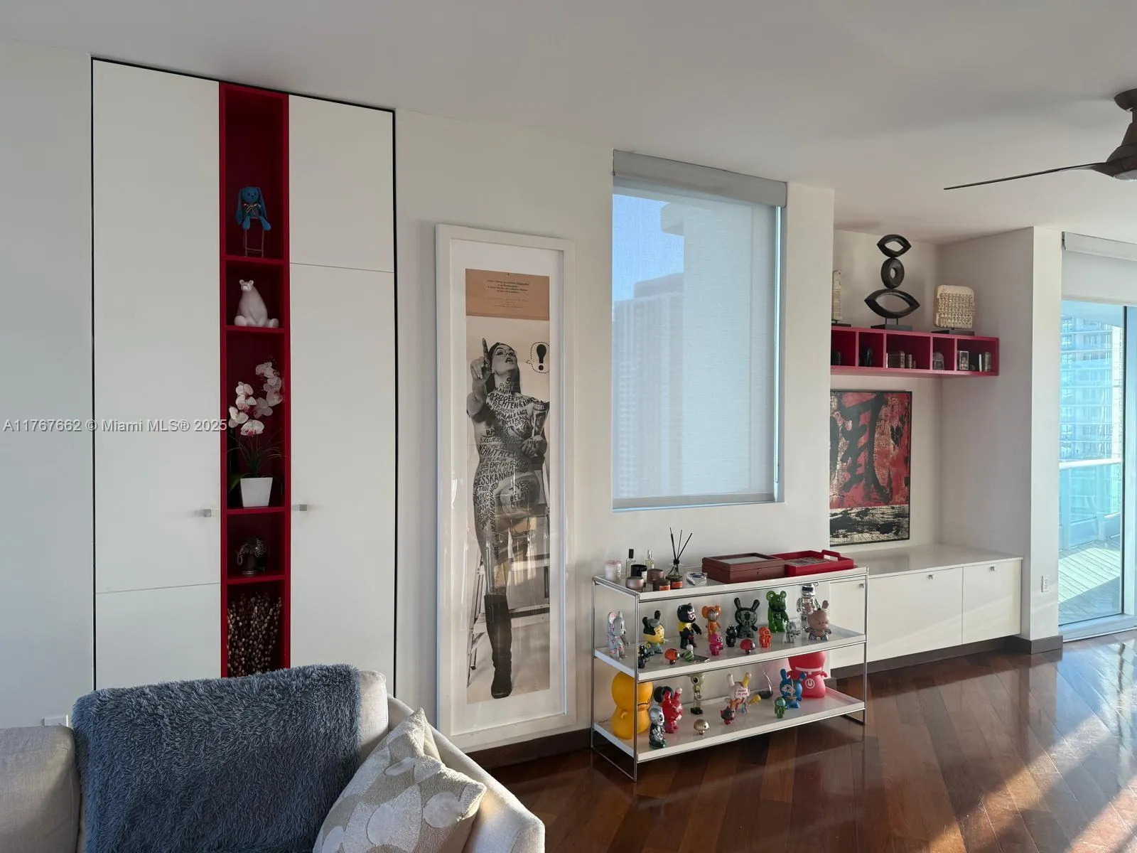 Miami, Florida 33132, United States, 2 Bedrooms Bedrooms, ,4 BathroomsBathrooms,Residential,Active,92000