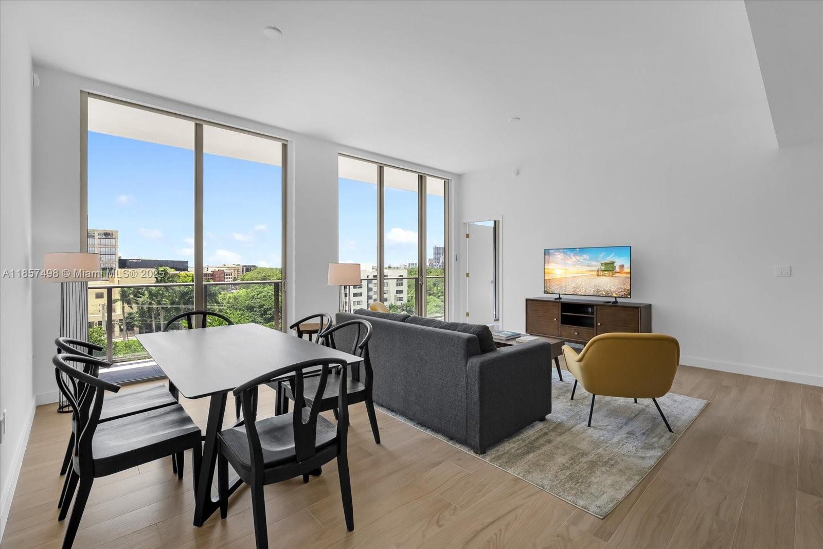 2678 Tigertail Ave 513