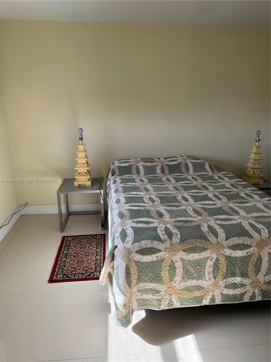 CANONGATE CONDO NO ONE - Residential