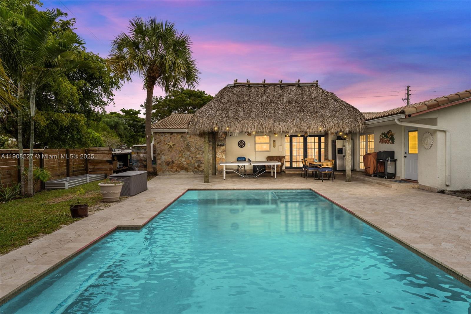 HOLLYWOOD HILLS AMEN PLAT - Residential