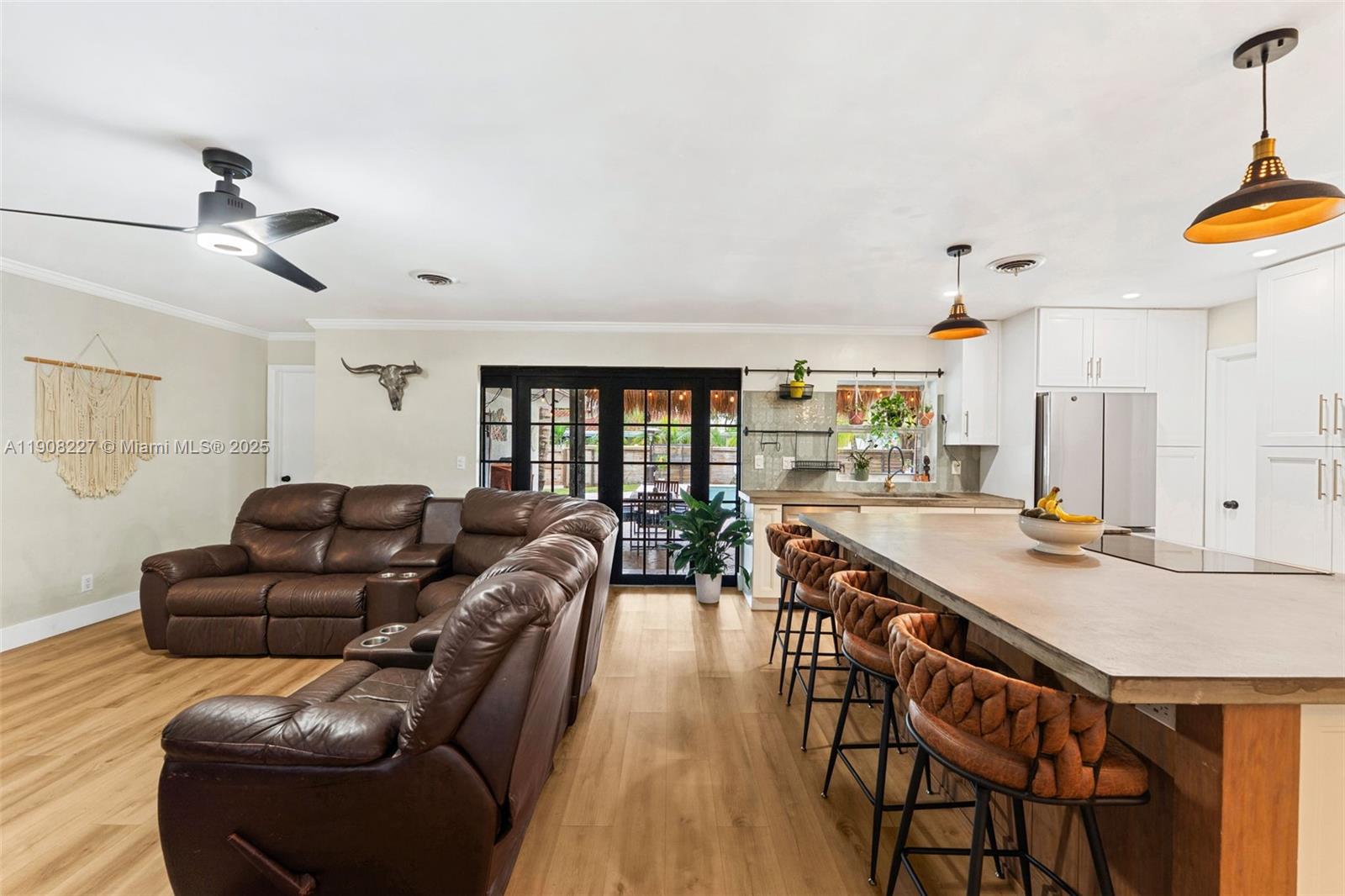 HOLLYWOOD HILLS AMEN PLAT - Residential