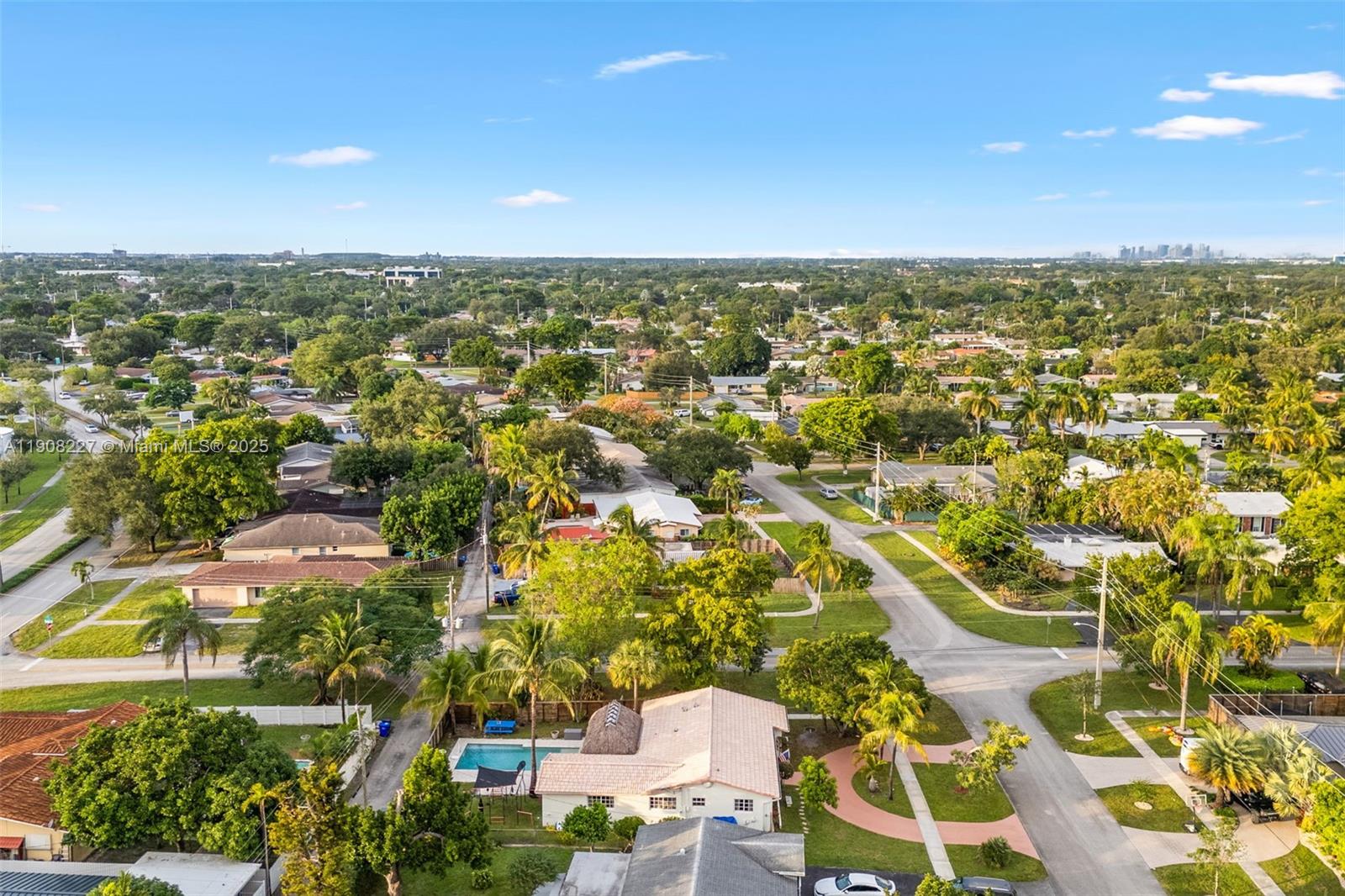 HOLLYWOOD HILLS AMEN PLAT - Residential