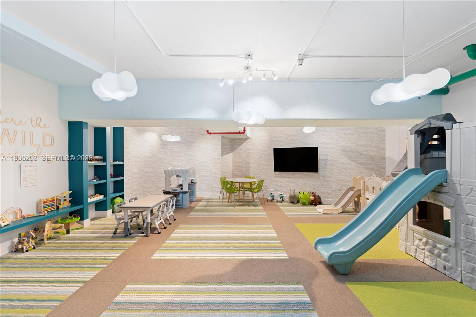 900 BISCAYNE BAY CONDO - Residential