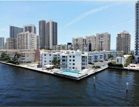 1913 S Ocean Dr 209 Hallandale Beach FL 33009