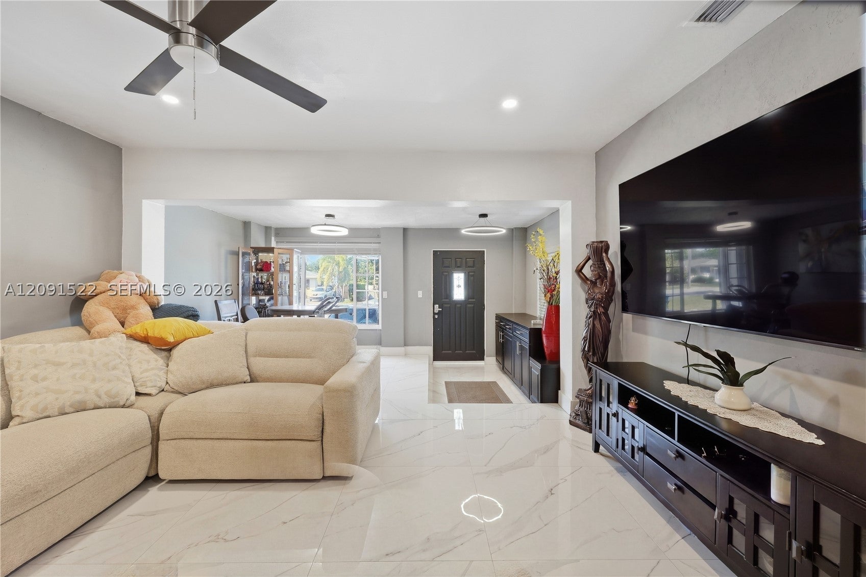1170 NE 135th St, North Miami, FL, 33161/$620,000 4 1170 NE 135th St