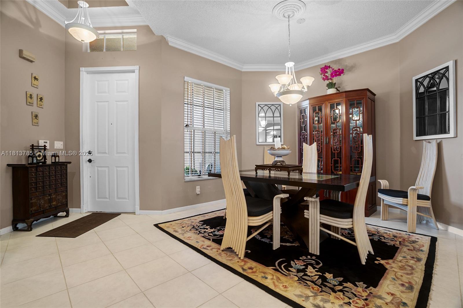 6569 Jog Estates Ln