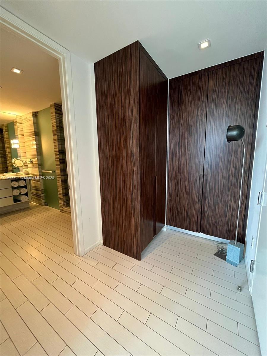 2201 COLLINS AVE CONDO - Residential Lease