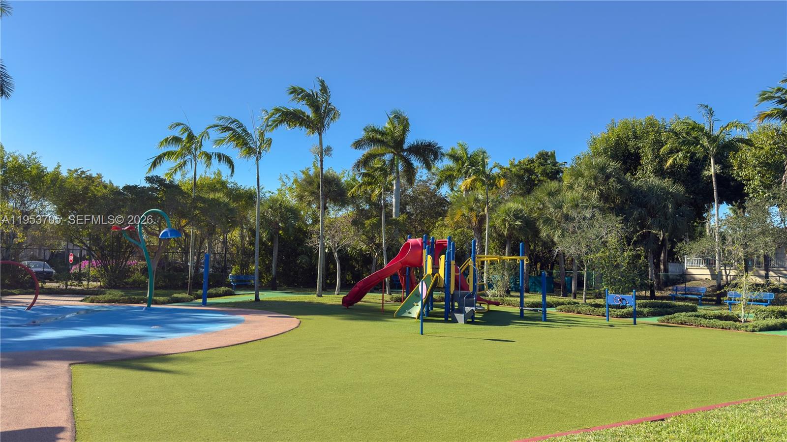 DORAL HOUSE CONDO NO 3 - Residential