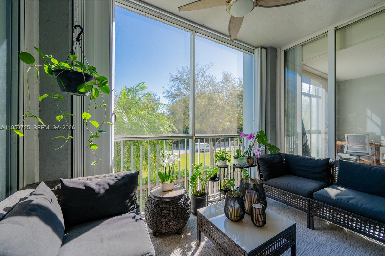 DORAL HOUSE CONDO NO 3 - Residential