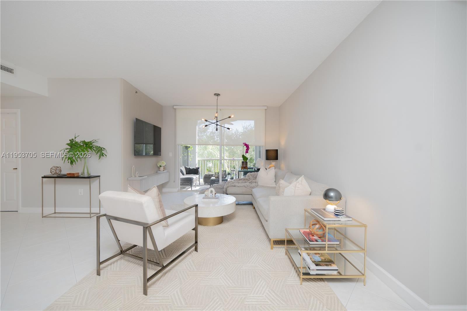 DORAL HOUSE CONDO NO 3 - Residential