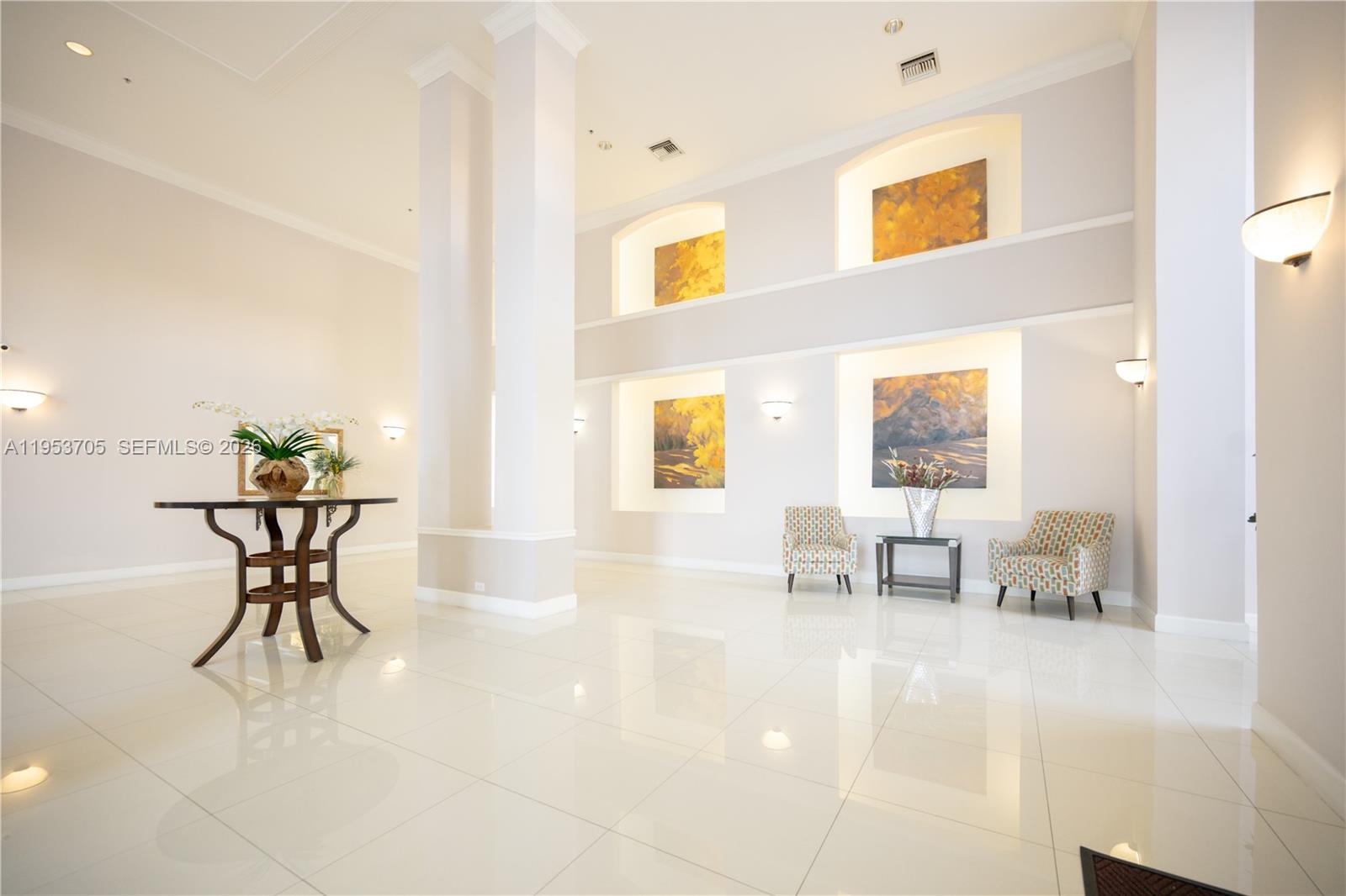 DORAL HOUSE CONDO NO 3 - Residential
