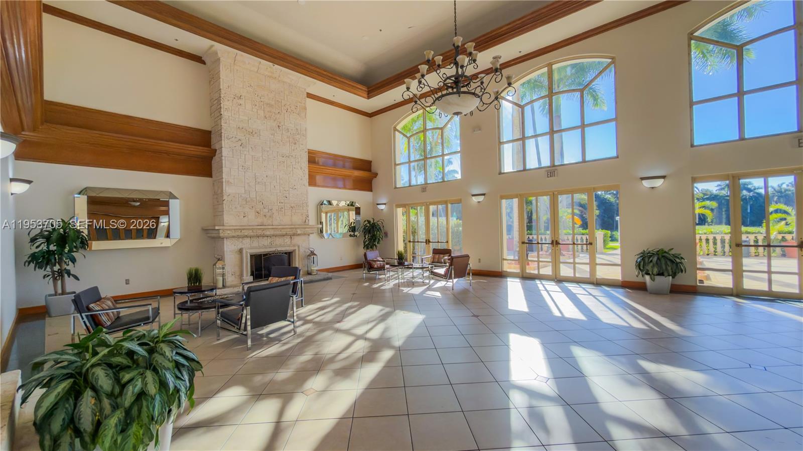 DORAL HOUSE CONDO NO 3 - Residential