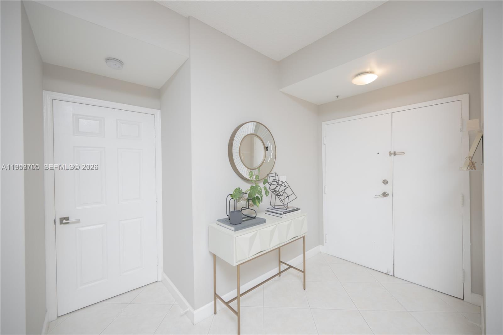 DORAL HOUSE CONDO NO 3 - Residential