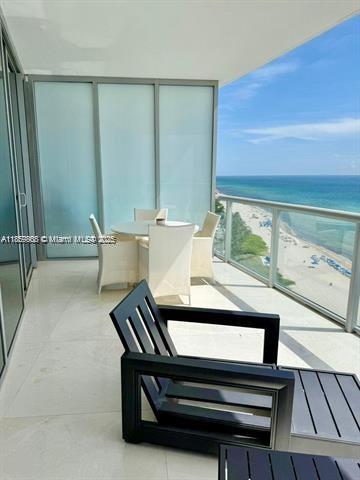 17121 Collins Ave 2505