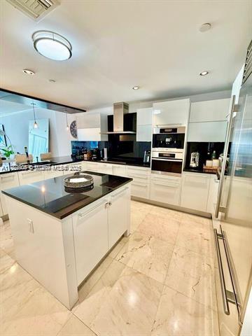 17121 Collins Ave 2505