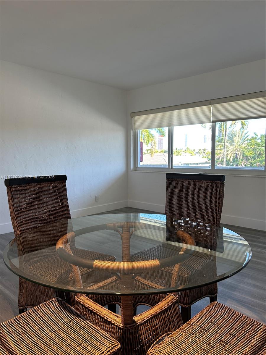 600 E Layne Blvd 220