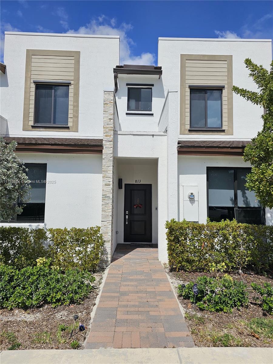 Rental Property at 813 Ne 211th St, Miami, Broward County, Florida - Bedrooms: 3 
Bathrooms: 3  - $3,300 MO.