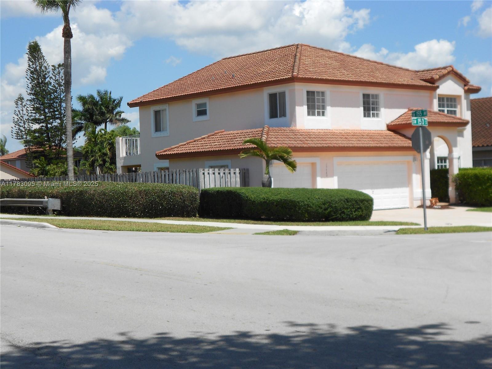 15489 SW 150th St