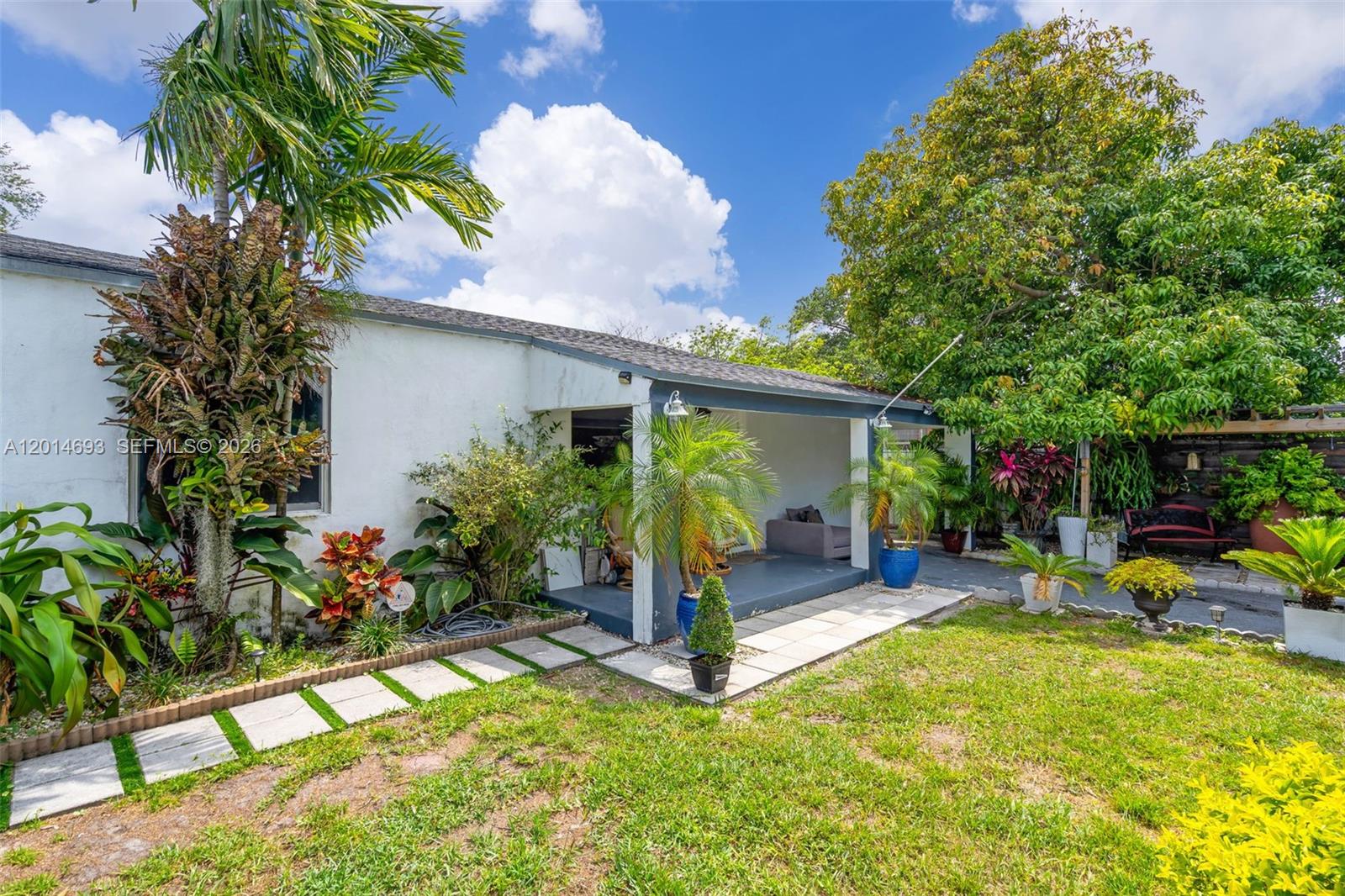 SHERWOOD HEIGHTS - Residential