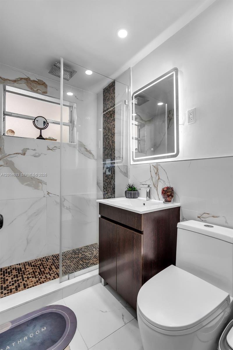 SHERWOOD HEIGHTS - Residential