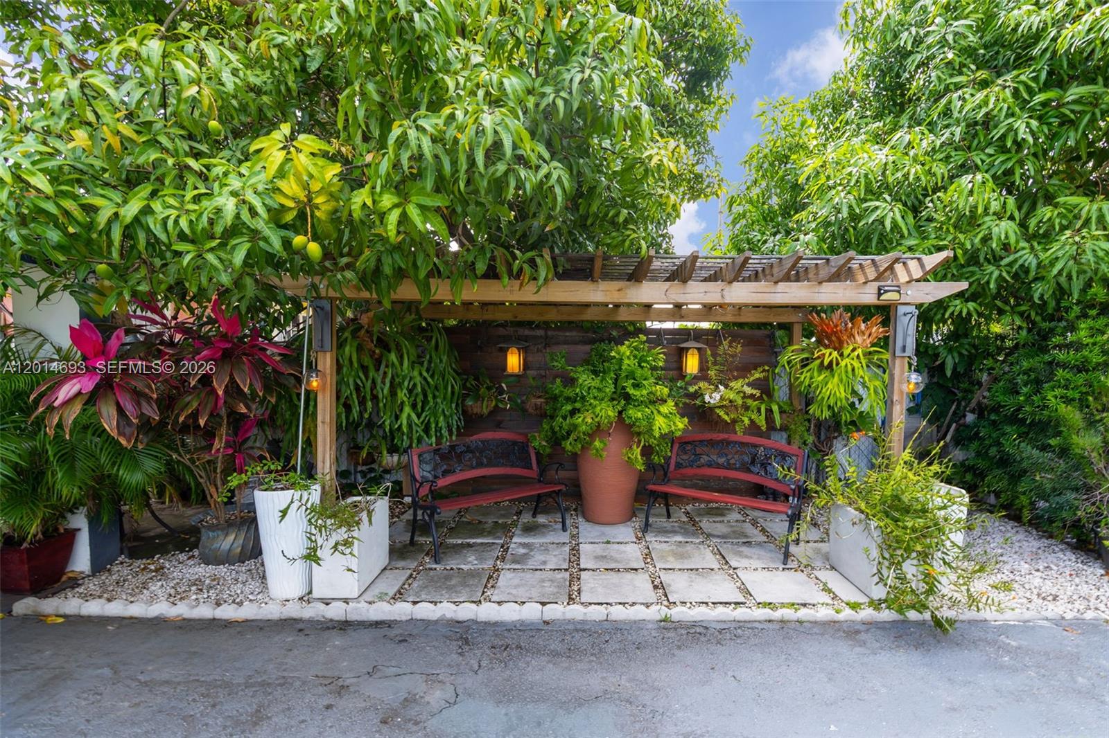 SHERWOOD HEIGHTS - Residential