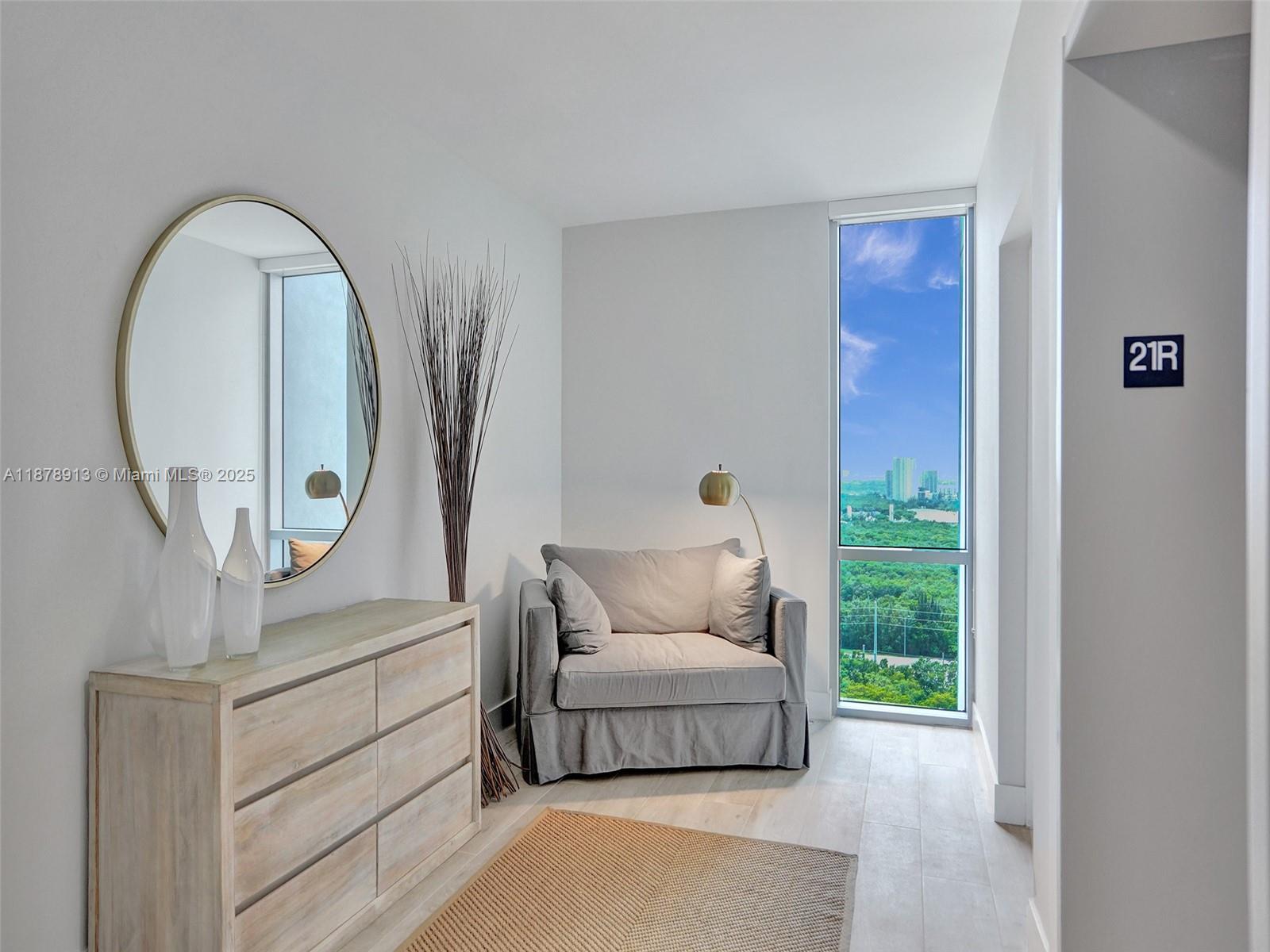 THE HARBOUR NORTH CONDO - Residential Lease