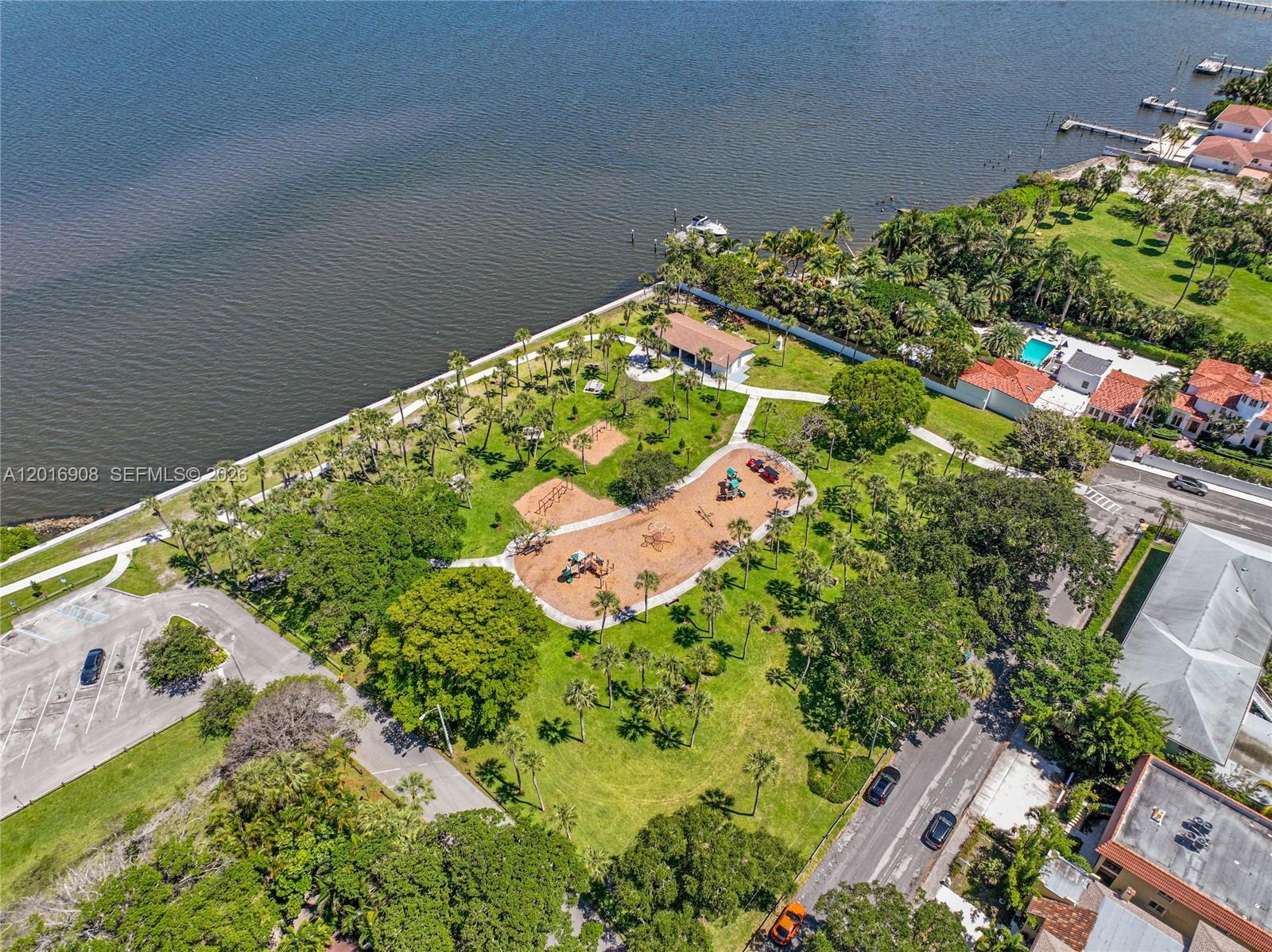 LAKE WORTH TOWN OF - Residential