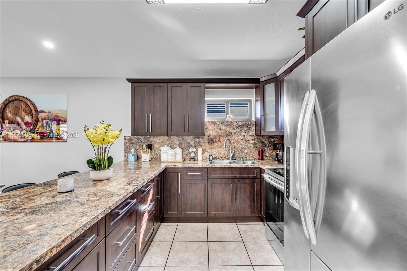 RIVIERA II - Residential