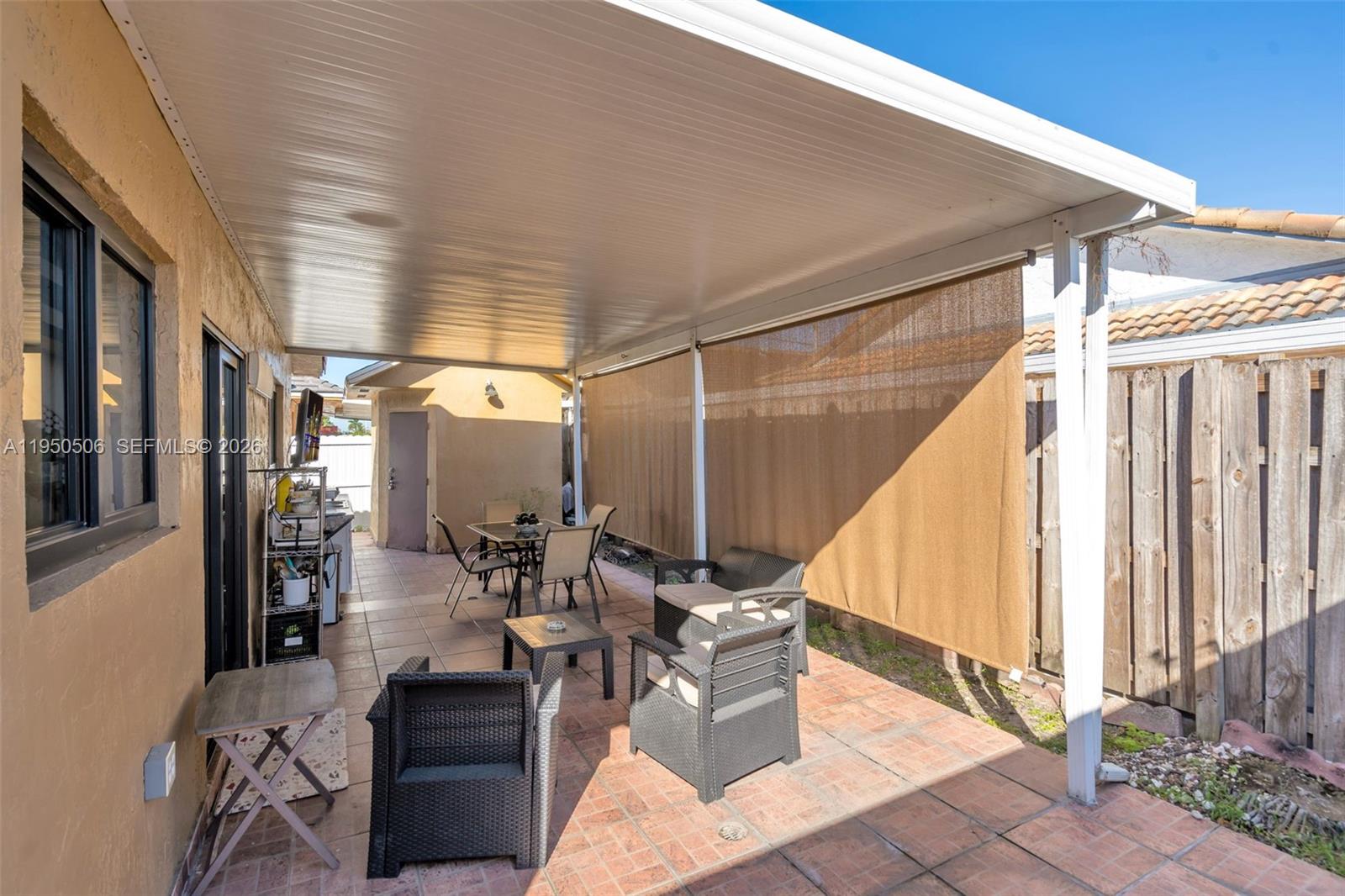 RIVIERA II - Residential