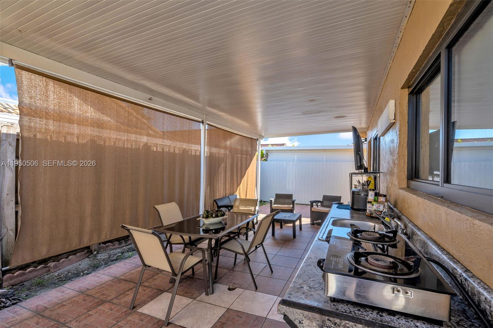 RIVIERA II - Residential