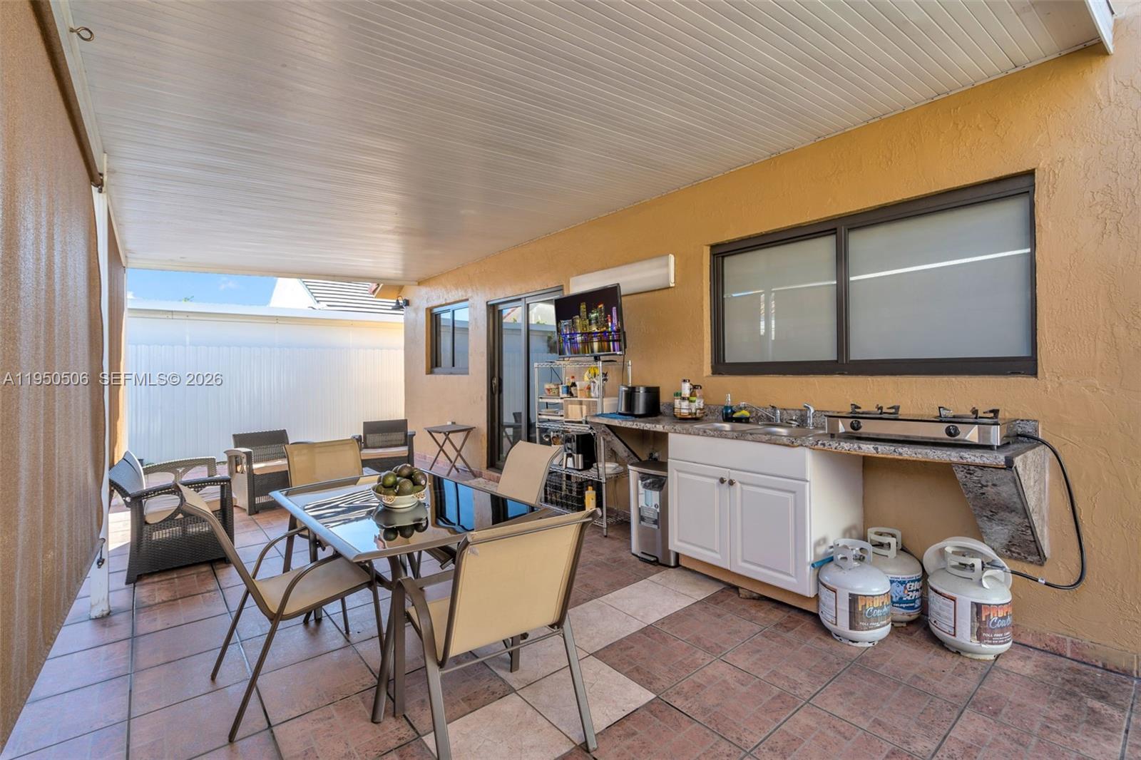 RIVIERA II - Residential