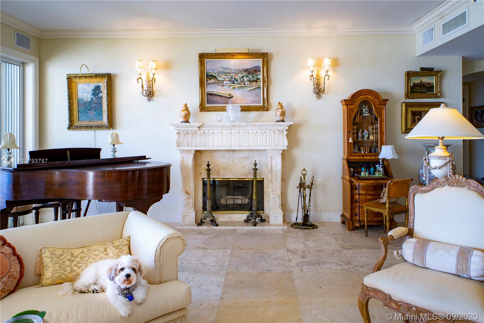 OCEANSIDE FISHER ISL COND - Residential