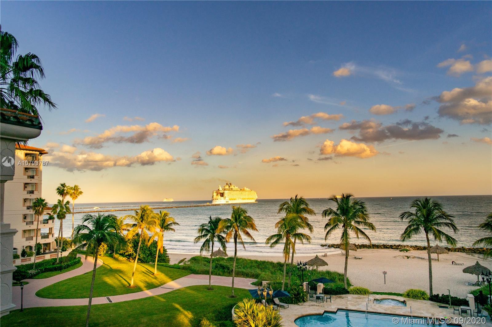 OCEANSIDE FISHER ISL COND - Residential