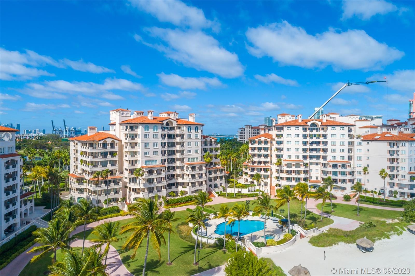 OCEANSIDE FISHER ISL COND - Residential