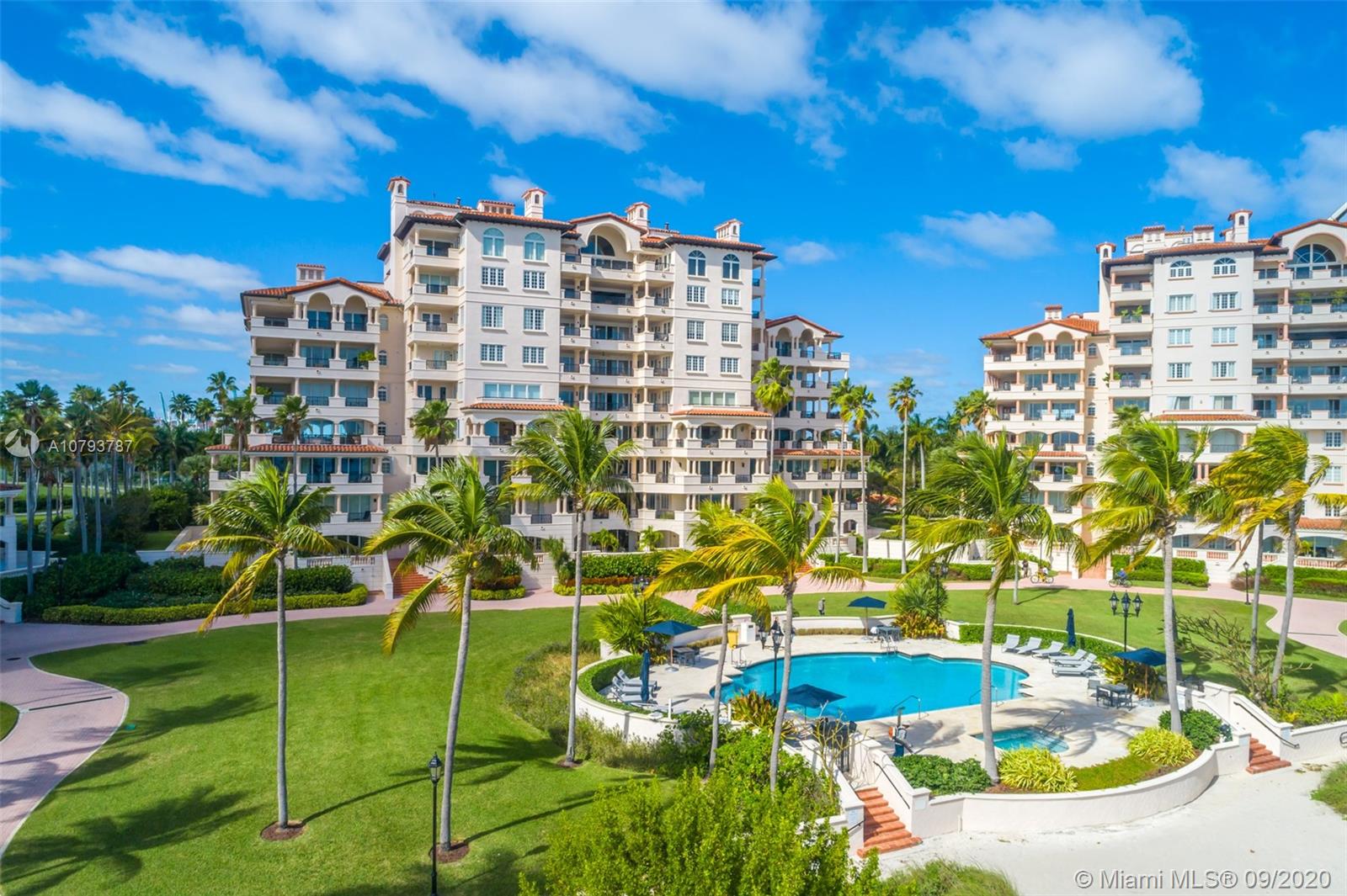 OCEANSIDE FISHER ISL COND - Residential