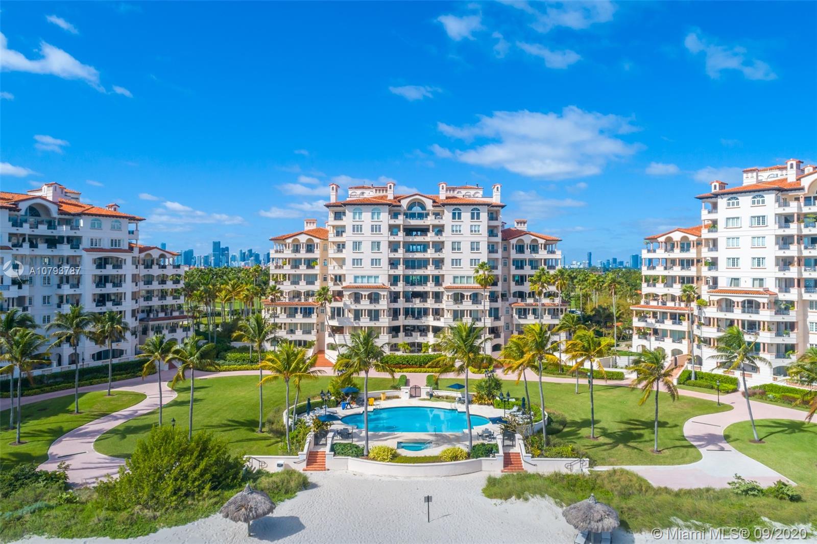 OCEANSIDE FISHER ISL COND - Residential