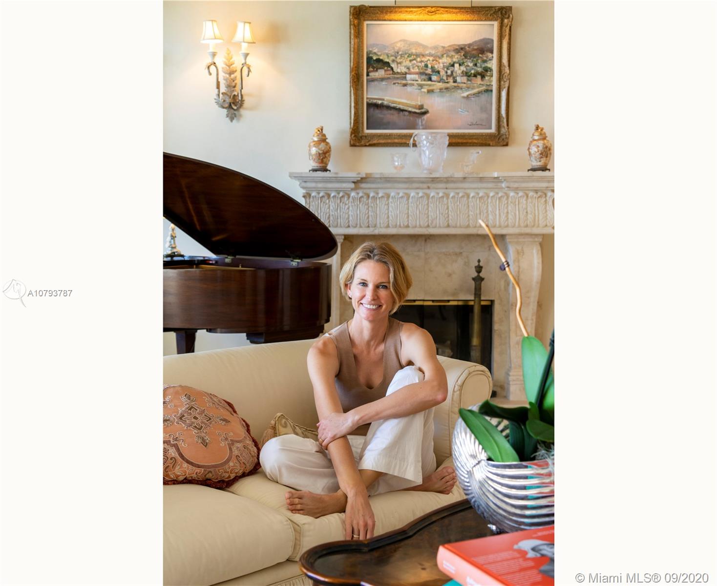 OCEANSIDE FISHER ISL COND - Residential