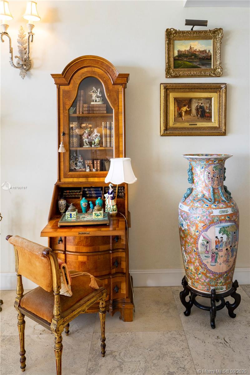 OCEANSIDE FISHER ISL COND - Residential